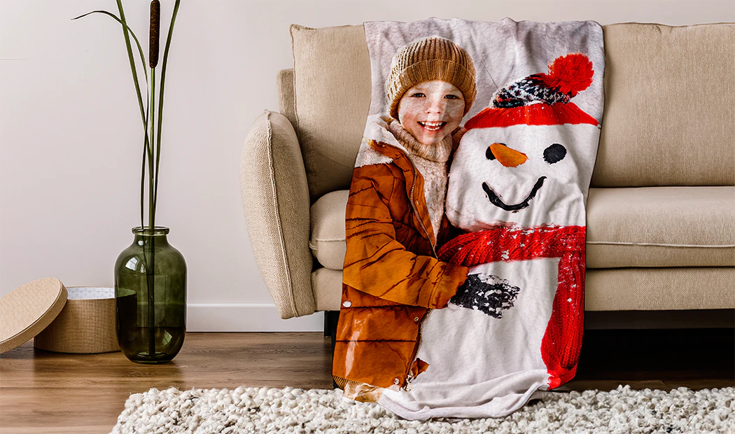 Mink Touch Photo Blanket by Printerpix|Personalised Blankets|Large photo blanket on double bed with picture of girl photo|Photo blanket image with size comparison|Photo blanket black and white collage image||||||