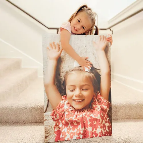 I am in love with the quality of my new canvas from @printerpixuk! If you or anyone you know love personalised gifts make sure to check them out.